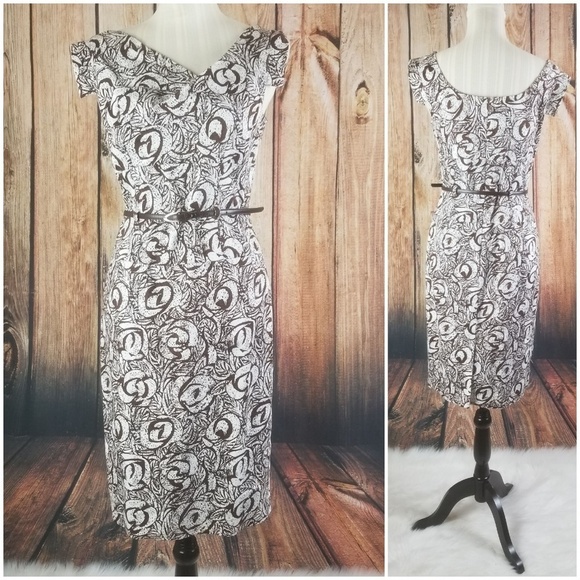 Adrianna Papell Dresses & Skirts - Adrianna Papell Floral Belted Sheath Dress